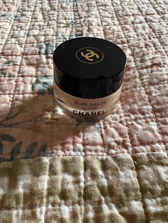 CHANEL Sublimage Le Teint Ultimate Cream Foundation 0.5 oz. - Picture 3 of 5